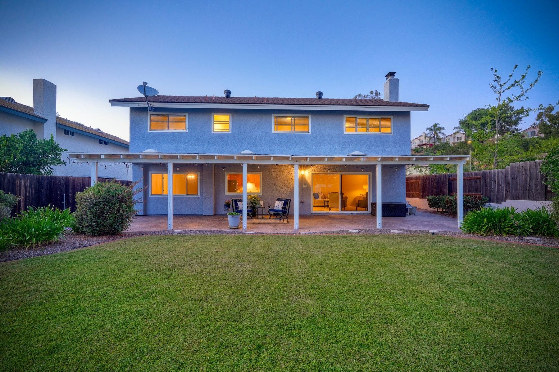 Twilight real estate photography of a San Diego home at dusk
