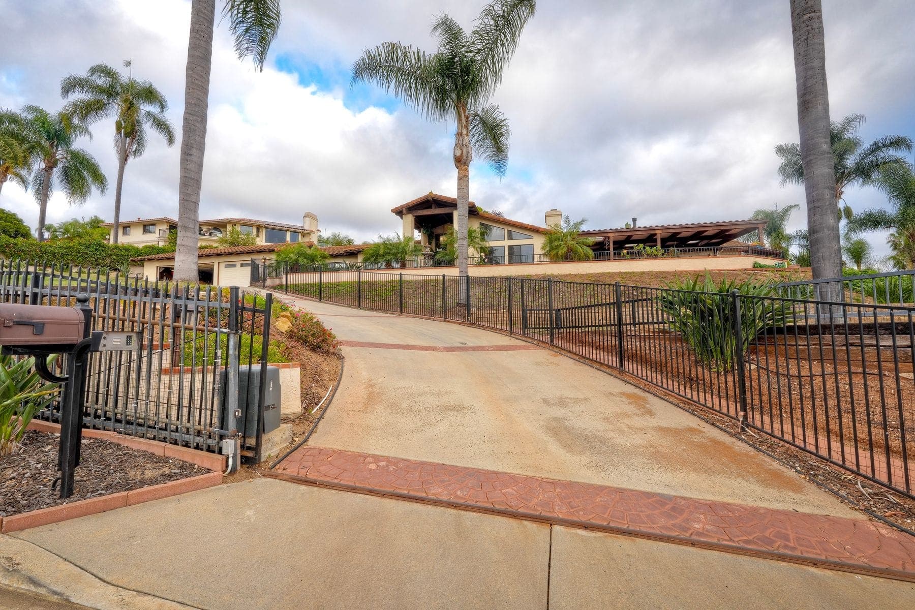 Real estate photography for Vista listings by Turnkey Media