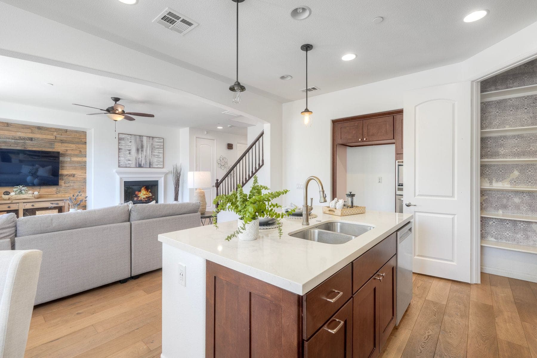 Kitchen Island — real estate photography in Fallbrook, CA by Turnkey Media